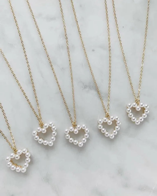 Dainty Pearl Necklace