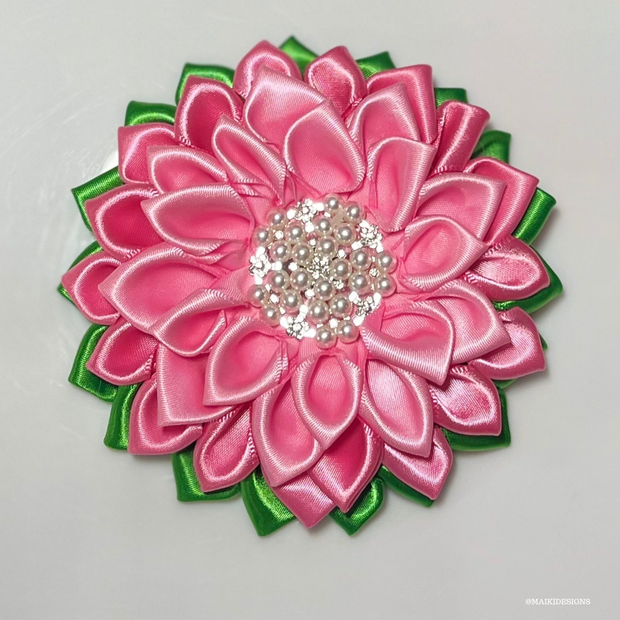 Pink flower deals brooch