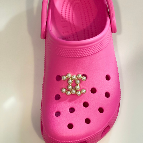Pink Crocs With Luxury Jibbitz For Crocs Wholesale Designer Shoe